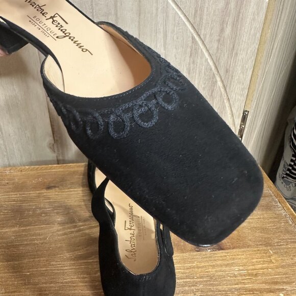 Salvatore Ferragamo Black Suede Square Close Toed Vintage Coquette Block Heels 9 - Picture 7 of 8
